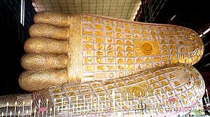Der Liegende Buddha in Yangon