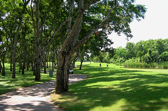 Navatanee Golf Courses