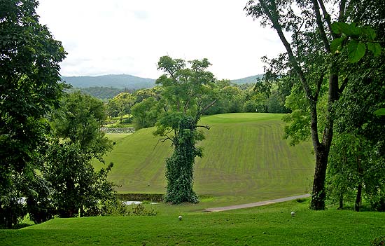 Sirikit Dam Golf Course