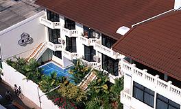 The pool located in the Hotels garden