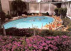 Enables you to relax in the gentle Thai climate for a perfect tan. 