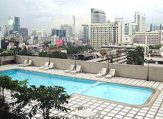 Omni Tower - Der "Roof-Top Pool"