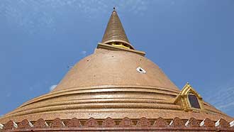 Phra Pathom Chedi in Nakhorn Pathom