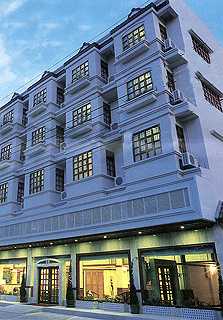 Located in the heart of Chiangmai, closed to the well-known Night Bazaar !