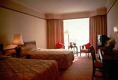 375 Zimmer - alle nett eingerichtet und mit Minibar !