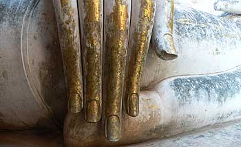 Buddha Hand im Wat Sri Chum - Sukothai