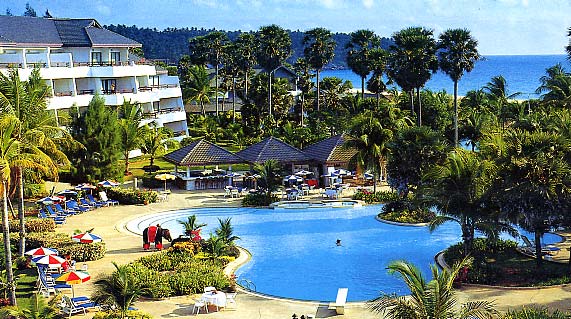Tavorn Palm Beach Resort