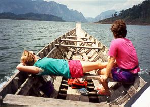 Relaxed tour on the Khao Soke dam