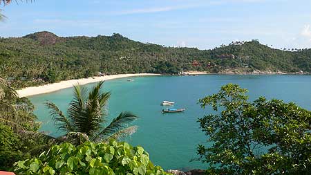 View to Had Thong Nai Pan Yai