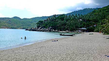 View to Had Thong Nai Pan Yai